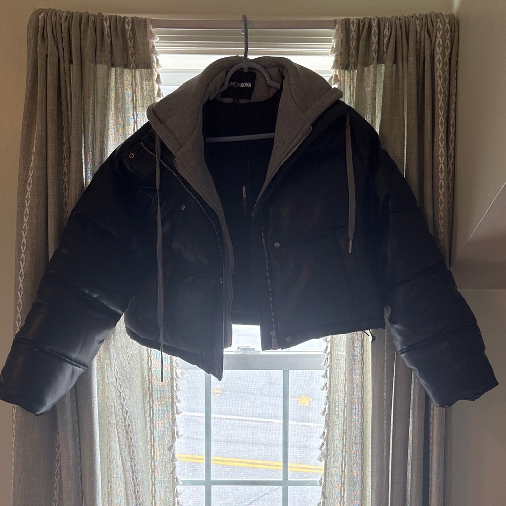 Cropped faux leather Puffer Jacket with Gray Hoodie
